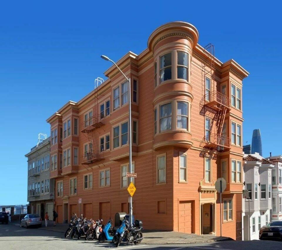 Russian Hill Building Photo 1